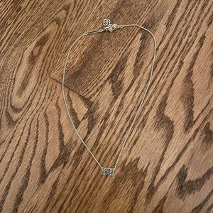 Kendra scott grey stone necklace